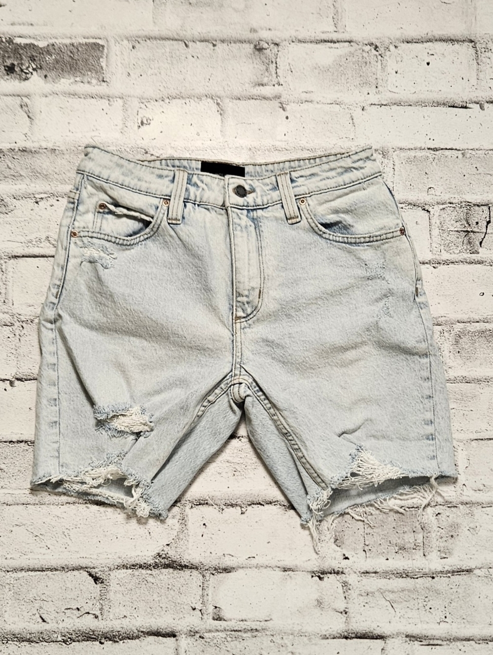 Rollas Ezy Mens 29 Straight Denim Shorts Light Wash Distressed Raw Hem
